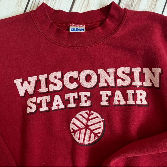 Adult small-medium Wisconsin state fair crewneck sweatshirt in red - Picture 2 of 4